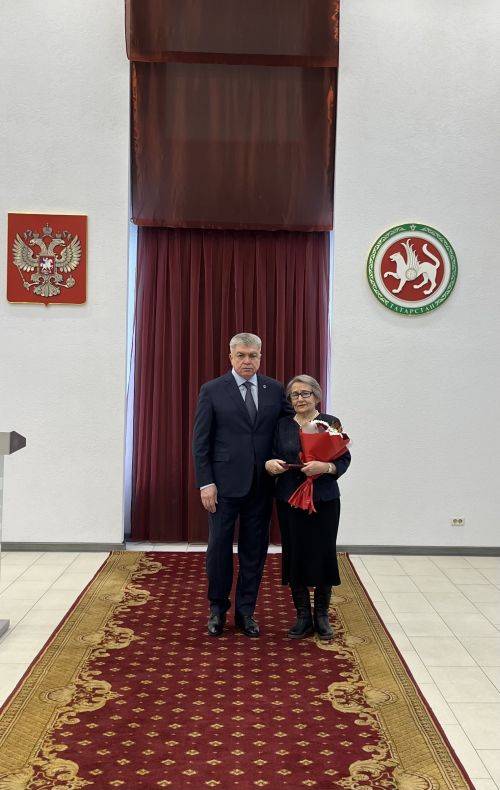 Чаллы мэры хәрбиләрнең гаиләләренә «Батырлык» ордены тапшырды