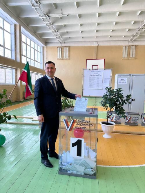Башкарма комитет җитәкчесе тавыш бирде