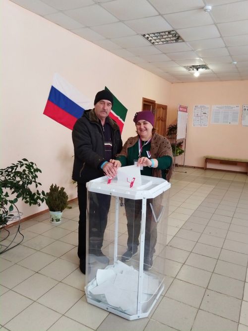 Чаллыда яшәүче Регинаның әти-әнисе машина отты