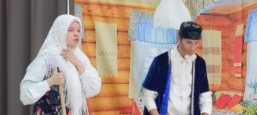29 гимназиядә балалар спектакль куйды