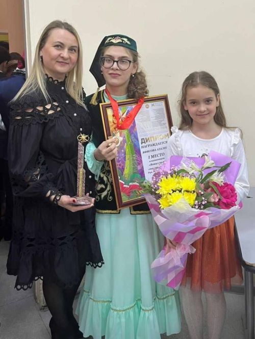 Чаллы кызы Азалия Яфясова дәрәҗәле бәйгедә җиңү яулады