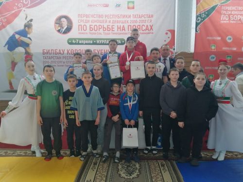 Нурлатта яшь көрәшчеләр очрашты - ФОТОЛАР