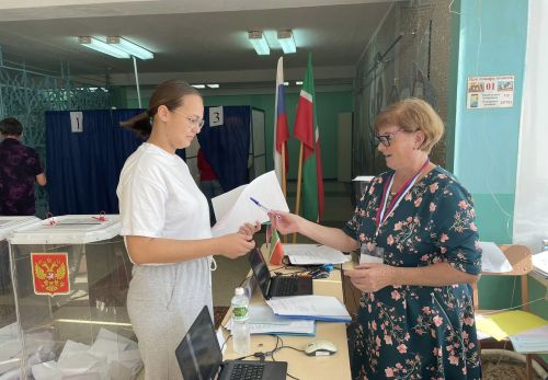 Беренче тапкыр тавыш бирүче Эвелина Зарипова: «Бу көнне зур дулкынлану белән көттем»
