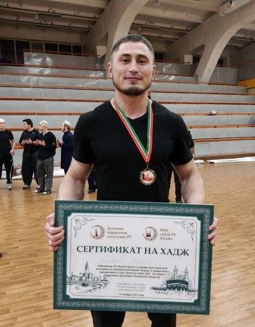 Түбән Кама егете Чаллыда Хаҗга юллама отты