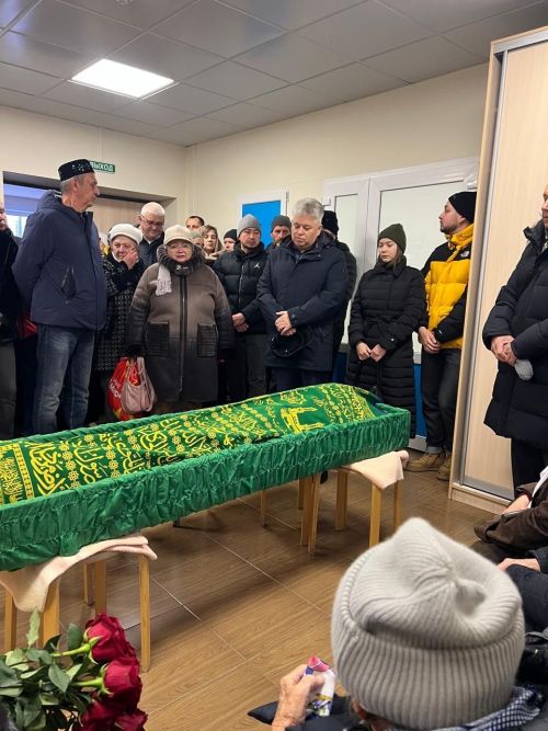 Чаллыда мәктәп директорын соңгы юлга озаттылар