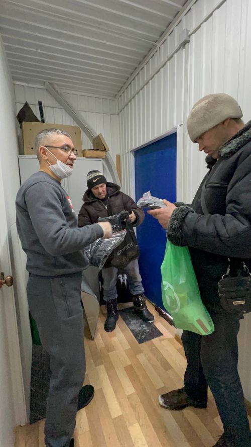 Бер кашык кайнар ашка мохтаҗлар да бар бит...