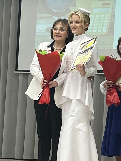 Чаллыда татар теле һәм әдәбияты укытучыларын хөрмәтләделәр