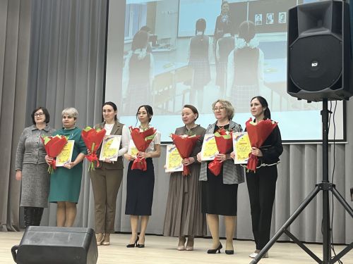 Чаллыда татар теле һәм әдәбияты укытучыларын хөрмәтләделәр