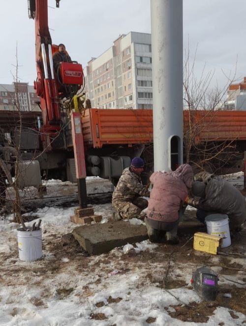 52нче комплекста тавыш-гауга чыгарга тора