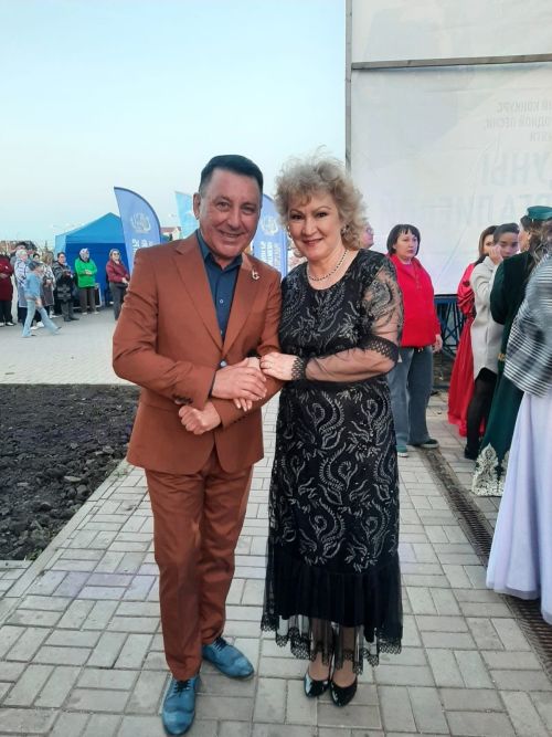 Баянчы, җырчы Фәнилә Салихова халык артистларын шаккаттырган