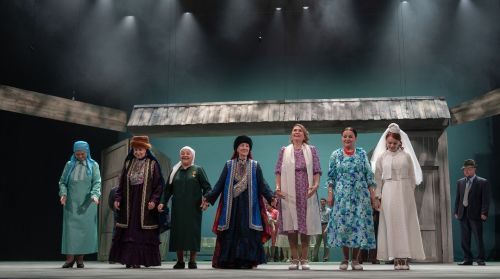 Чаллыга Камал театры килә
