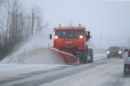 Автомобильләрне юлдан алып куюны сорыйлар
