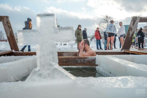 Татарстанда Качману бәйрәмендә 42 меңнән артык кеше бәкедә коенган