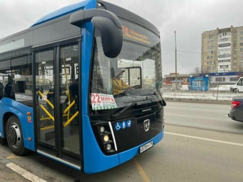 Чаллыда автобус йөртүчеләрнең уртача хезмәт хакы 100 мең сум