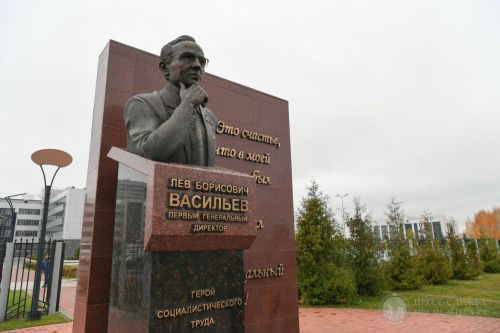 Автогигантта беренче генераль директорны искә алачаклар