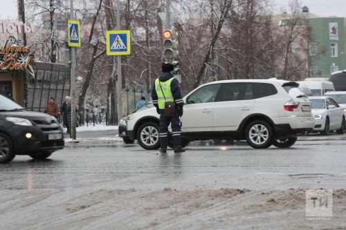 Республикада шоферларның каршы як полосага чыгуы нәтиҗәсендә 21 кеше һәлак булды