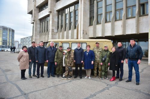 Чаллыда хәрбиләргә УАЗ машинасы тапшырылды