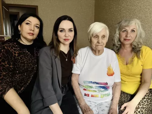 Поликлиника җитәкчелеге хезмәт һәм тыл ветераннарын котлады