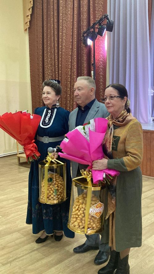 Нәбирә Гыйматдинова яңа китабын әзерли