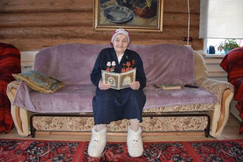 Тыл ветераны Рәшидә Мөбәрәкшина: «Чабатаның да яңасын кимәдем»
