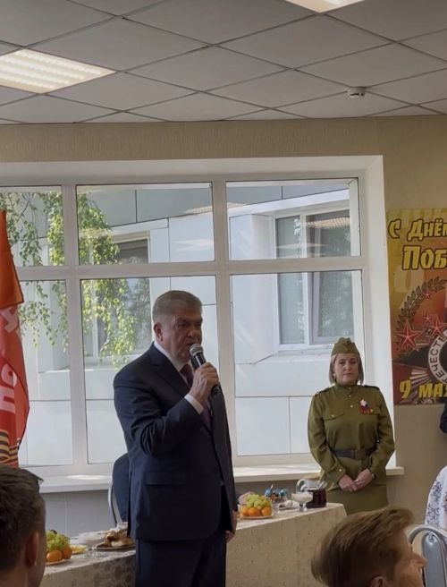 Наил Мәһдиев госпитальдәге ветераннарны котлады