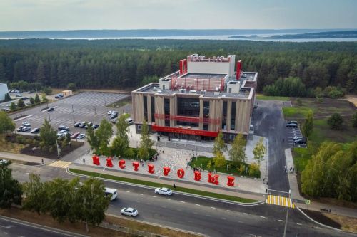 Чаллыда Россия милли театрларының III фестивале башланды. Фоторепотаж