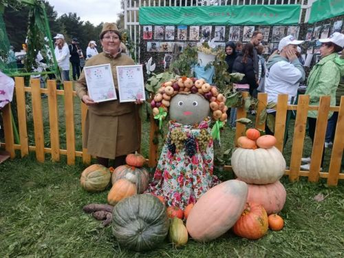 Мәдинә Мөхәммәтҗанова: «Кайчак үземә печән дә чабарга туры килә»