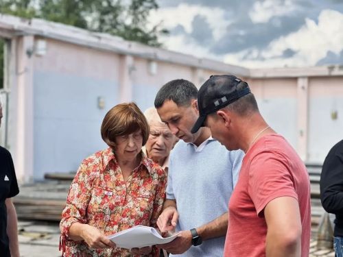 Чаллы Башкарма комитет җитәкчесе социаль объектларда ремонт барышын тикшерде