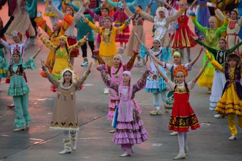 Чаллыда йөк машиналары йөртүчеләр арасында бөтенроссия конкурсы башланды. Фоторепортаж