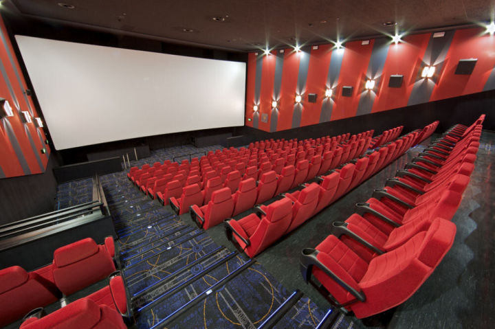 Кинотеатры откроются 15 июля