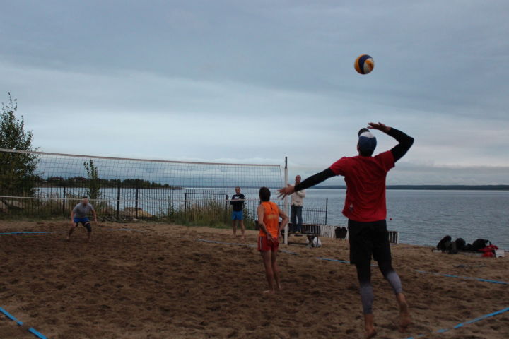 Яр Чаллыда пляж волейболы сезонын ачтылар