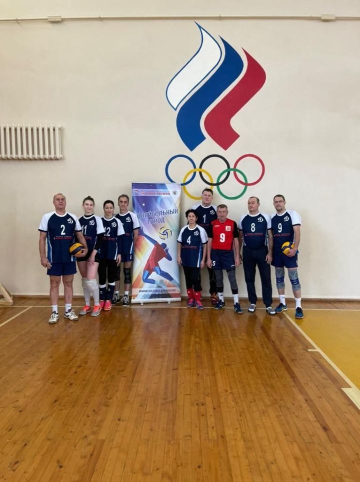 Чаллылылар волейбол буенча 50+ ветераннар арасында Бөтенроссия турнирында җиңде