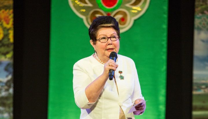 Гөлзада Рзаева чит илгә китә