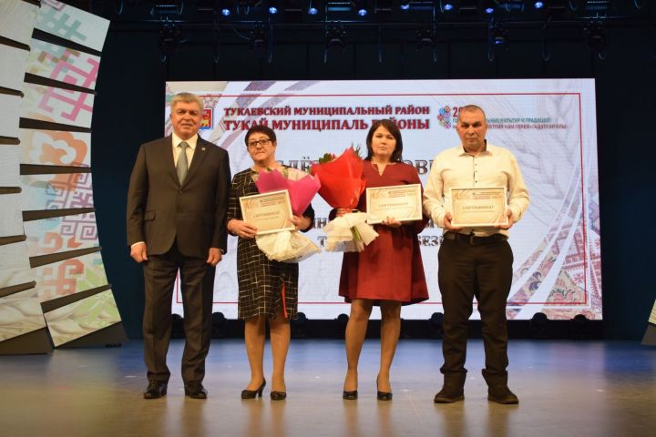 Чаллы мэры: «Машина тәгәрмәчен ашап булмый»