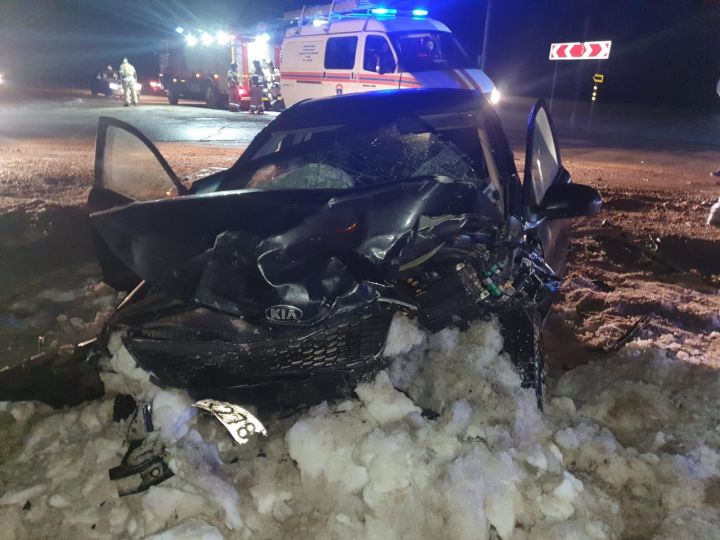 Калмаш юлында авария: 5 кеше хастаханәгә озатылды
