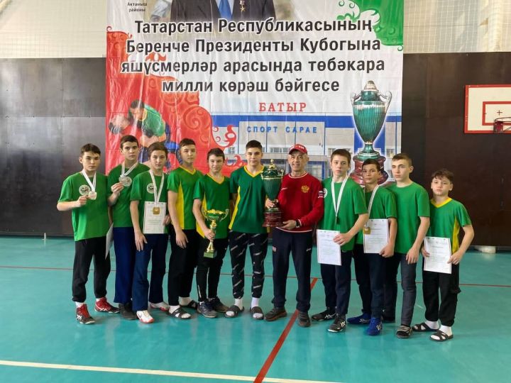 Актаныштан җиңү белән кайттылар