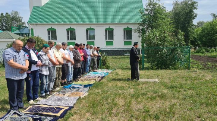 Чаллыда яңгыр сорап намаз укыдылар