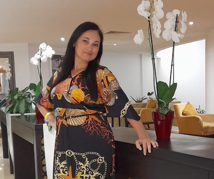 Гөлнара Тимерҗанованы Дубайда егетләр алып кала язган