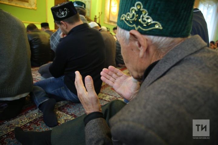 Хәрби хезмәттәге уллар һәм ир туганнар өчен догалар