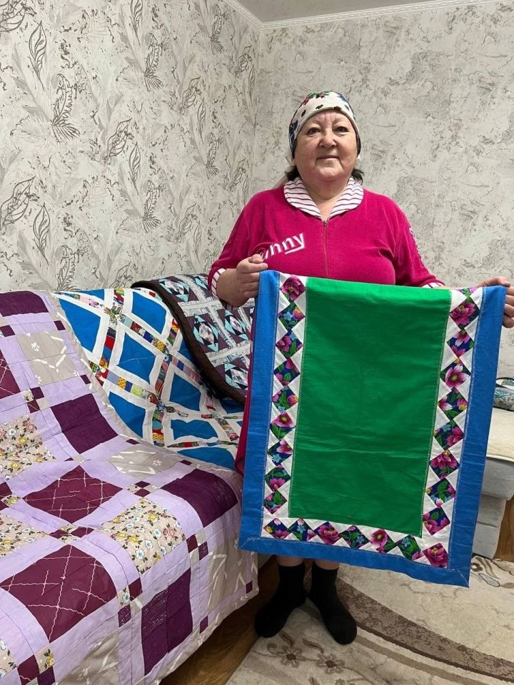 Лаеклы ялдагы шәфкать туташы юрганнар сыра