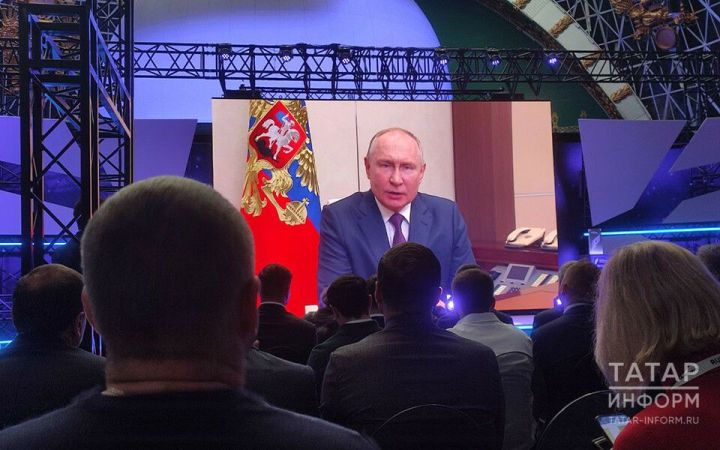 Владимир Путин узып баручы елга йомгак ясый