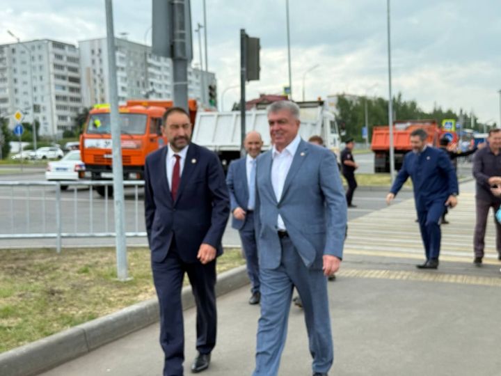 Чаллы Сабан туенда Алексей Песошин утын ярып күрсәтте