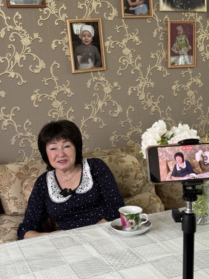 Зифа Кадыйрова: «Элек китаплар карават астына да сыя иде»