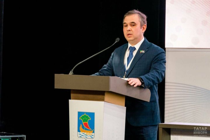 Марат Мөхәммәдиевтан депутат мандатын алдылар