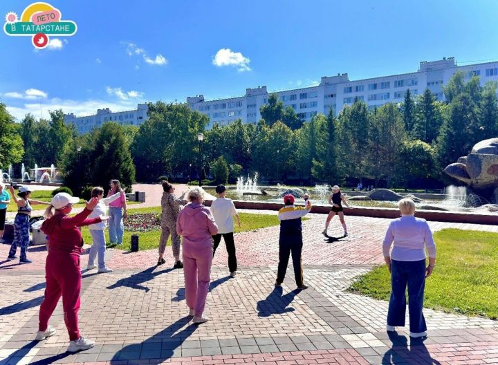 Һәр пәнҗешәмбе бульварда иртәнге зарядка