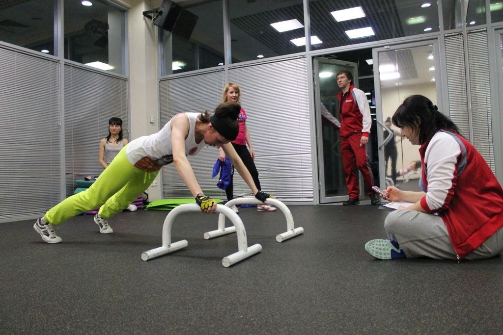Фитнес в набережных челнах. Sport Life Набережные Челны. Планета фитнес Челны тренера. Планета фитнес Набережные Челны бассейн. Планета фитнес Набережные Челны.