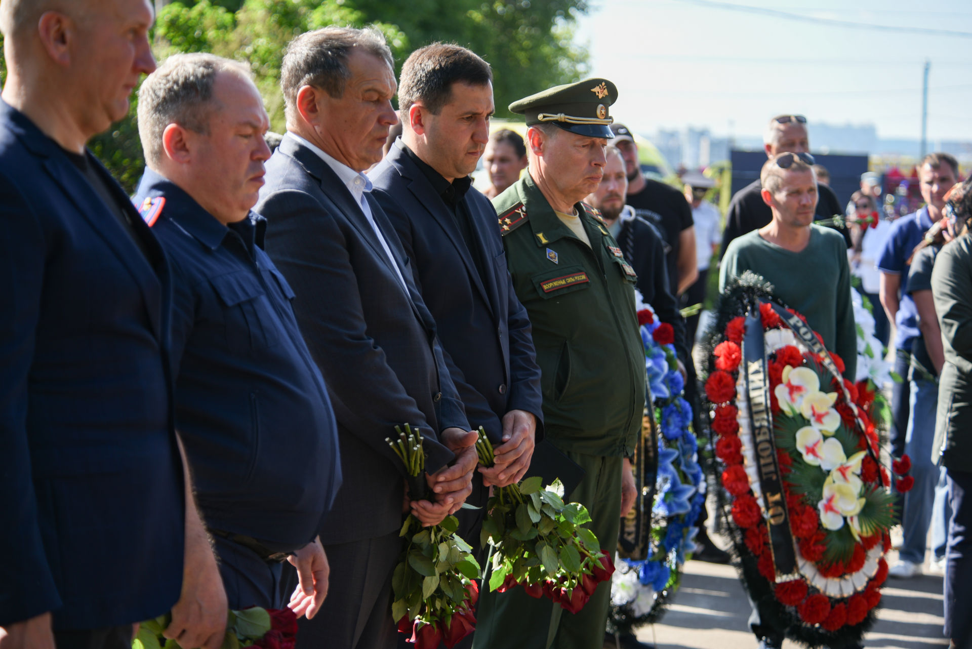 Солдатны соңгы юлга озаттылар