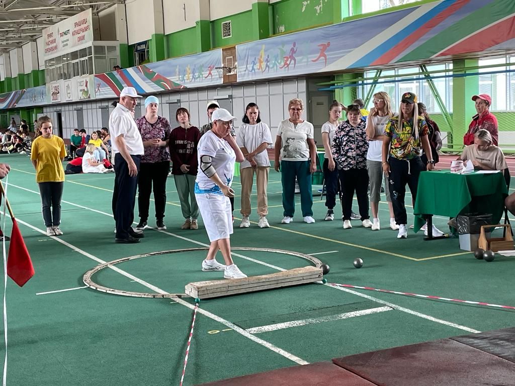 Автомобиль һәлакәтенә юлыгып бер кулын югалткан спортчы чемпионатта беренче урын яулады