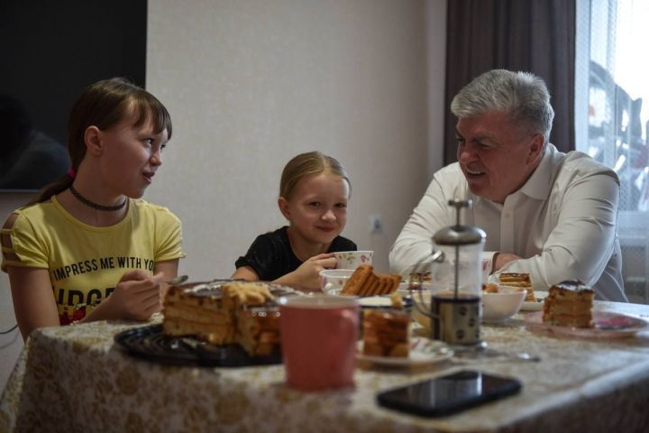 Бала тапканда үлгән Чаллы укытучысының ипотека бурычын каплаячаклар