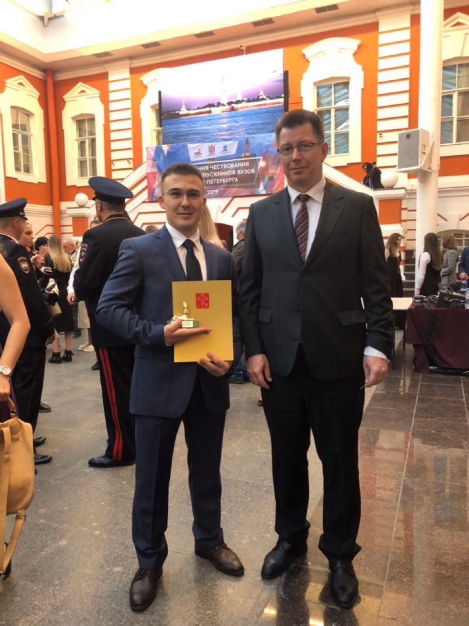 Чаллы егете Санкт-Петербург онкология үзәге хирург-онкологы